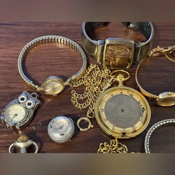 Lot of untested / broken watches and watch accessories
